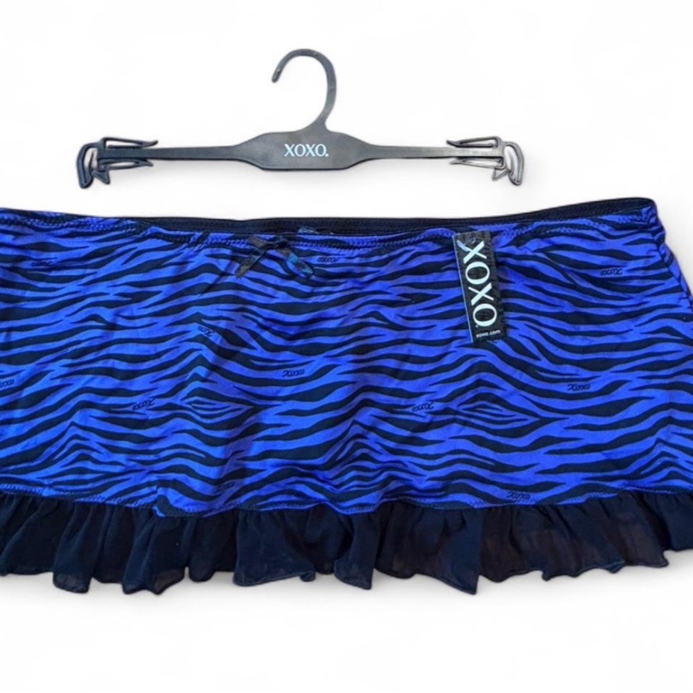 XOXO Women’s 2X Plus Blue & Black TigerStrip Skirted Thong w/ Sexy Black Ruffles - Picture 3 of 9